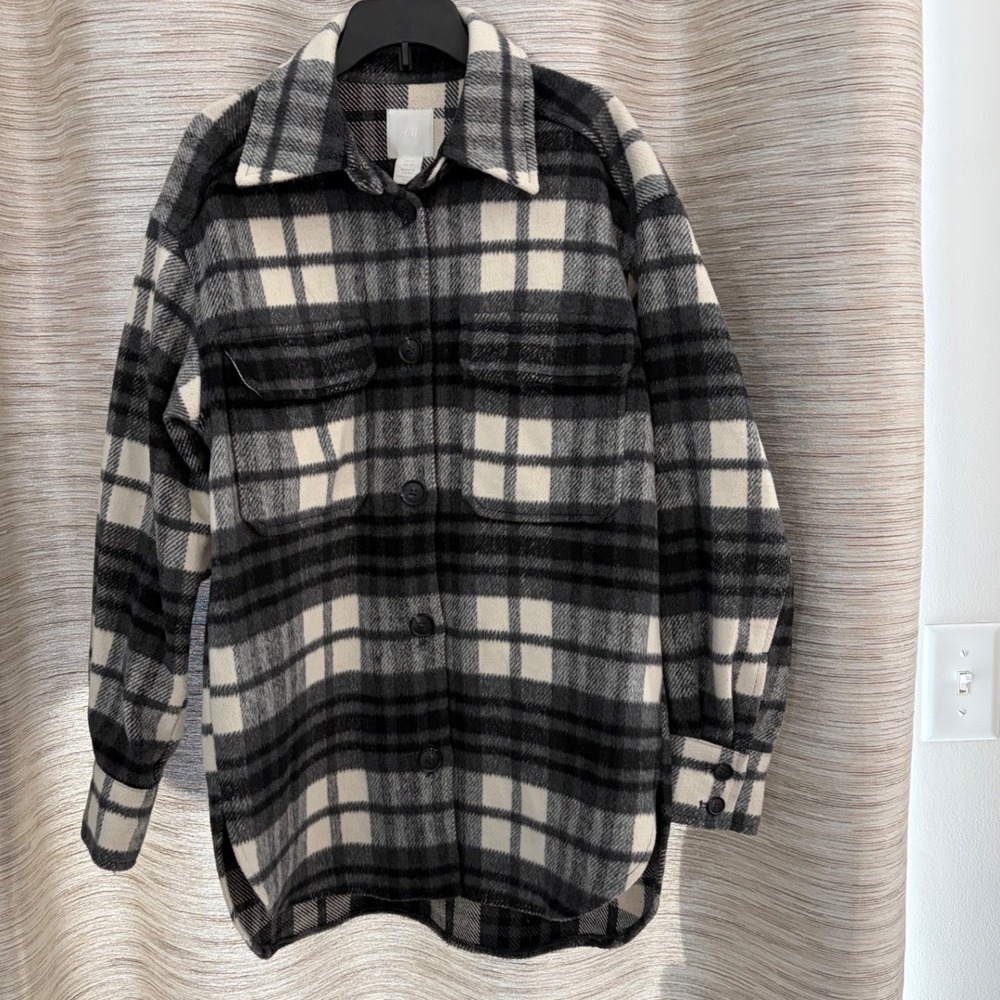 HM Wool Blend Plaid Shacket Black White Grey XS Oversized Shirt Jacket farmcore